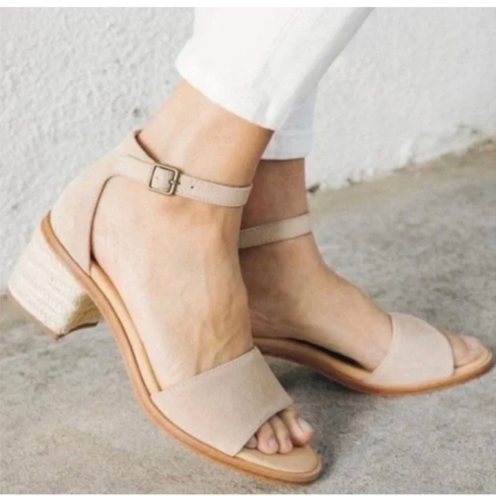 Soludos Beige Block Heel Ankle Strap Sandals